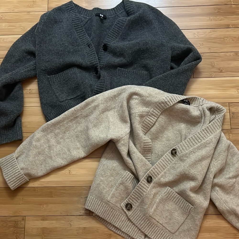 Uniqlo sweaters grey (xs) & tan (s)